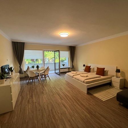 New Renovated And Near Centrum Любек Экстерьер фото